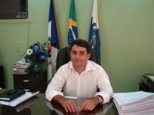 Prefeito e vice de Natividade reassumem cargos até julgamento final do TRE-RJ