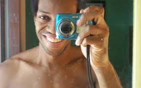 Vinícius Romão, ator da TV Globo pode ter sido preso ao ser confundido com o verdadeiro assaltante