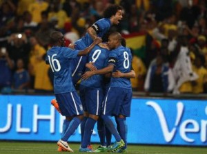 Seleção Brasileira goleia com facilidade na África do Sul, com três gols de Neymar