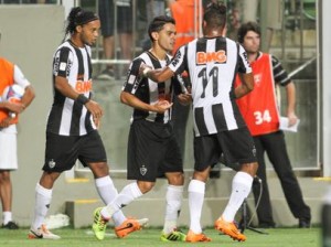Atlético-MG vence o Caldense pelo Mineiro no Independência Atlético-MG vence o Caldense pelo Mineiro no Independência