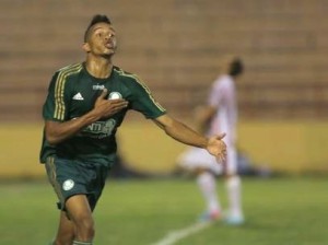 Palmeiras leva a melhor sobre o rebaixado Paulista
