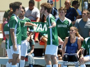 Mal começa o jogo, Sidney e Ben já batem boca (Foto: Malhação / TV Globo) Mal começa o jogo, Sidney e Ben já batem boca (Foto: Malhação / TV Globo)