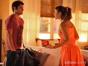 Luiza se estressa com cobranças de André (Foto: Pedro Curi/ TV Globo) Luiza se estressa com cobranças de André (Foto: Pedro Curi/ TV Globo)