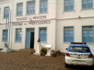 Homem é preso depois de arrombar colégio em Miracema
