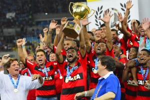 Flamengo campeão carioca pela 33ª vez - Vasco é vice