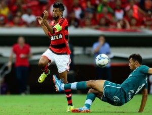 Flamengo e Goiás não saem do zero no Estádio Mané Garrincha Flamengo e Goiás não saem do zero no Estádio Mané Garrincha
