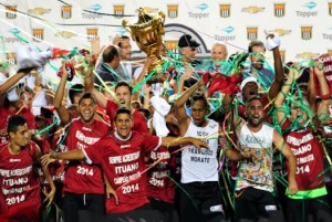 Ituano campeão Paulista em cima do Santos no Pacaembu