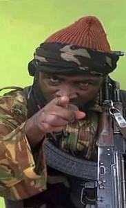 Abubakar Shekau, lider do grupo, fala durante 17 minutos no video