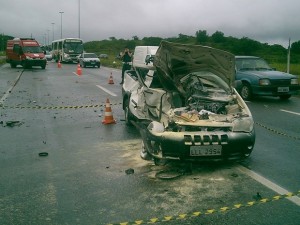Acidente com morte em São Pedro da Aldeia [Foto de Luciano Moreira-RC24H]