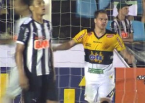 Atlético-MG cria boas chances, mas empata com o Criciúma em Ipatinga