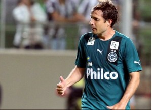 Atlético-MG e derrotado pelo Goiás e mais uma vez não vence no Horto