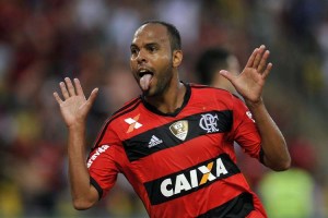Flamengo vence o Palmeiras no Maracanã e melhora classificação