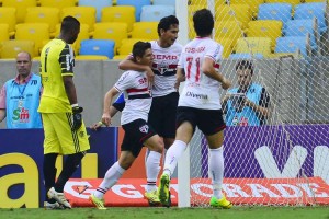 Mal em campo, Flamengo perde em casa para o São Paulo na estreia de novo técnico Mal em campo, Flamengo perde em casa para o São Paulo na estreia de novo técnico