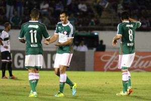 Sob os olhos de Gareca, Palmeiras triunfa sobre o Figueirense em Araraquara Sob os olhos de Gareca, Palmeiras triunfa sobre o Figueirense em Araraquara