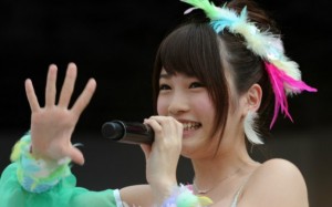 Rina Kawaei e Anna Iriyama, foram atingidas