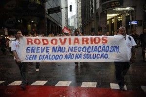 Reunião é marcada no TRT depois que rodoviários do Rio reabriram negociações
