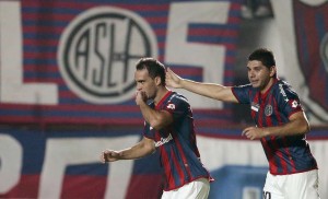 Cruzeiro luta, porém acaba sendo derrotado pelo San Lorenzo por 1 x 0