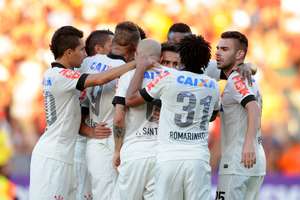 Corinthians goleia o Sport por 4 a 1 e encerra dois jejuns